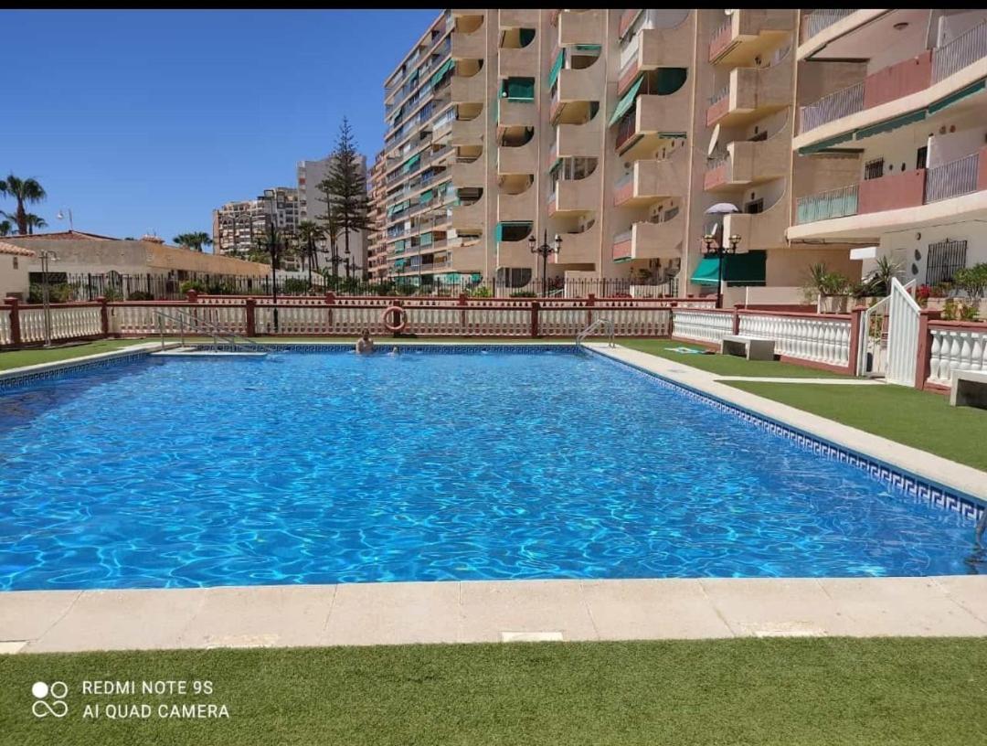 Apartamento Apartamento reformado en primera linea de playa Almuñécar Exterior foto